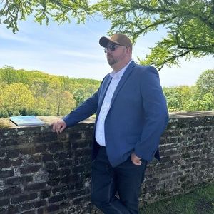 Meet your Posher, Andrew